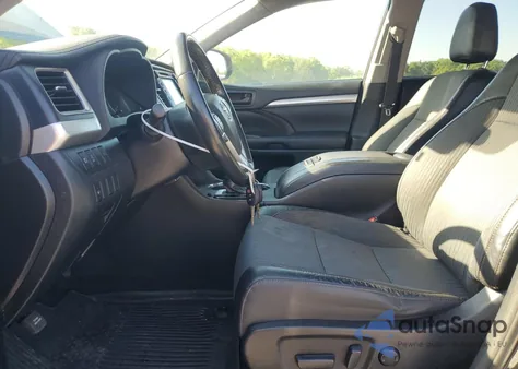 2018 Toyota Highlander Le из США, поврежденный, VIN 5TDBZRFH1JS815242